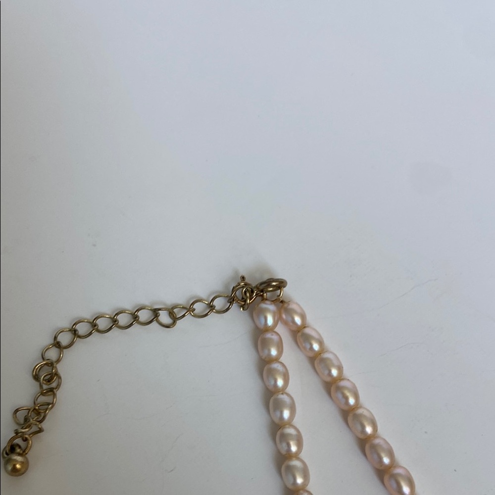 Elegant Faux Pearl Necklace - Picture 5 of 9